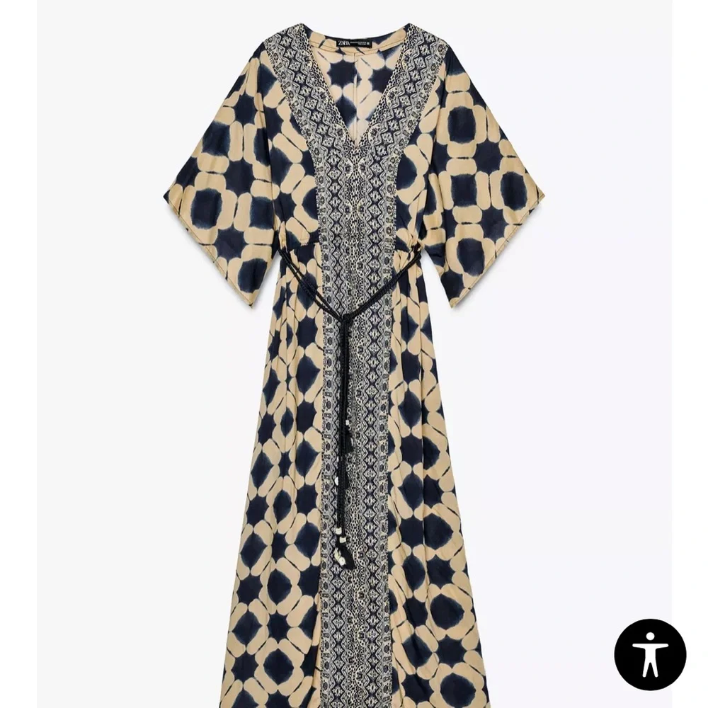 Printed Kaftan Dress. Chic Black and Cream oversized XS- S. - Picture 8 of 12